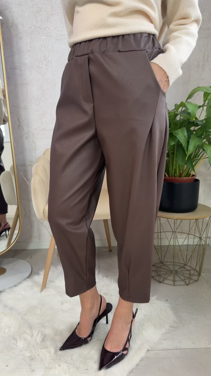 Δερματίνη παντελόνι με λάστιχο στην μέση-Καφε