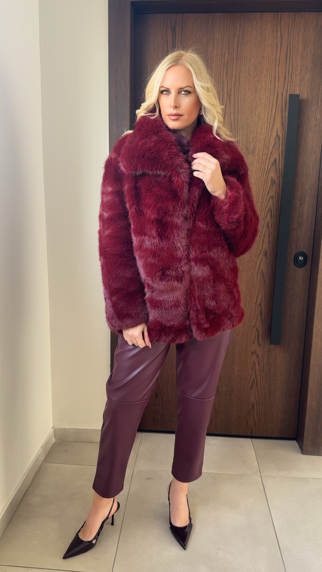 Κοντή γούνα - Μπορντω