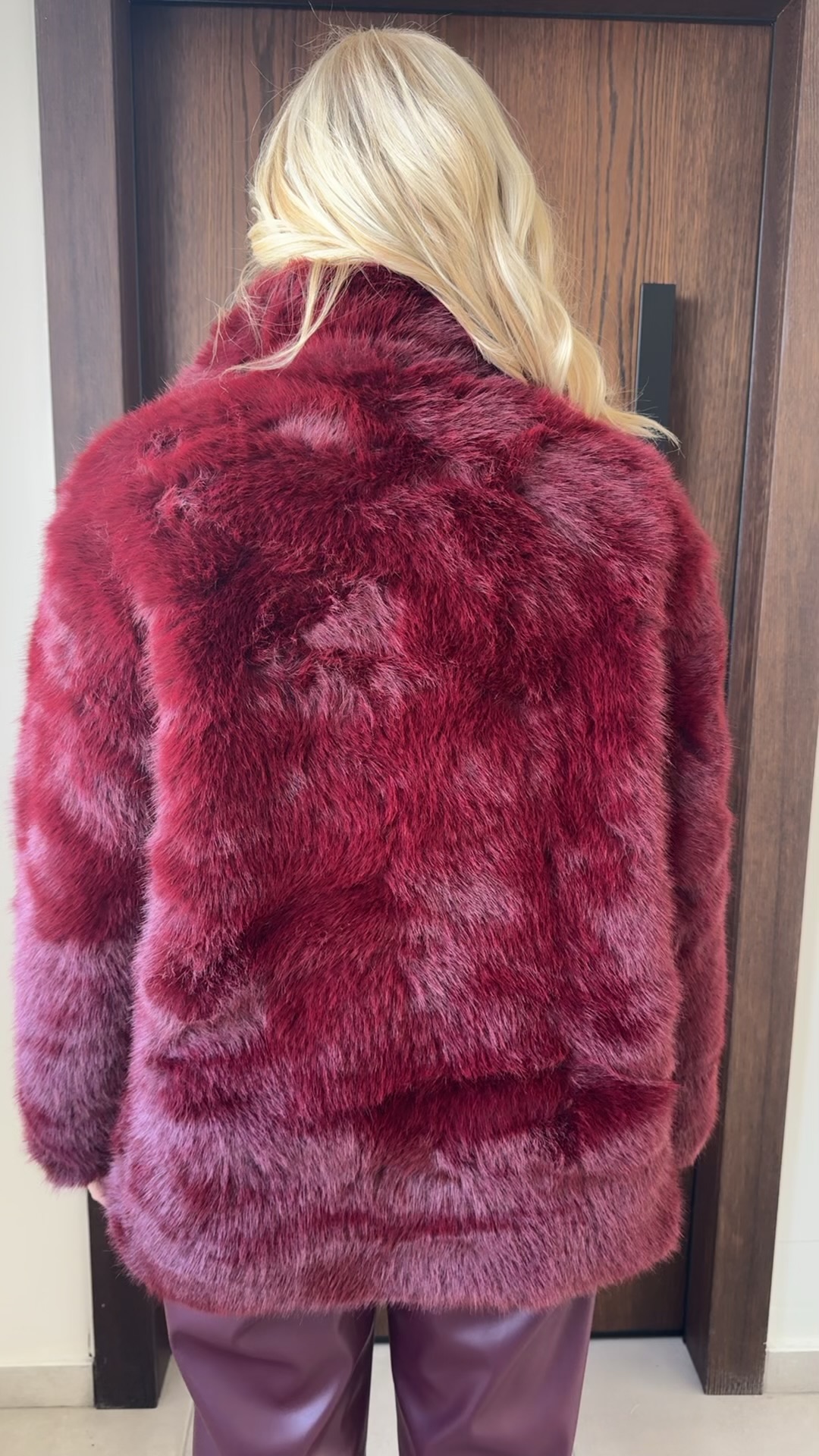 Κοντή γούνα - Μπορντω