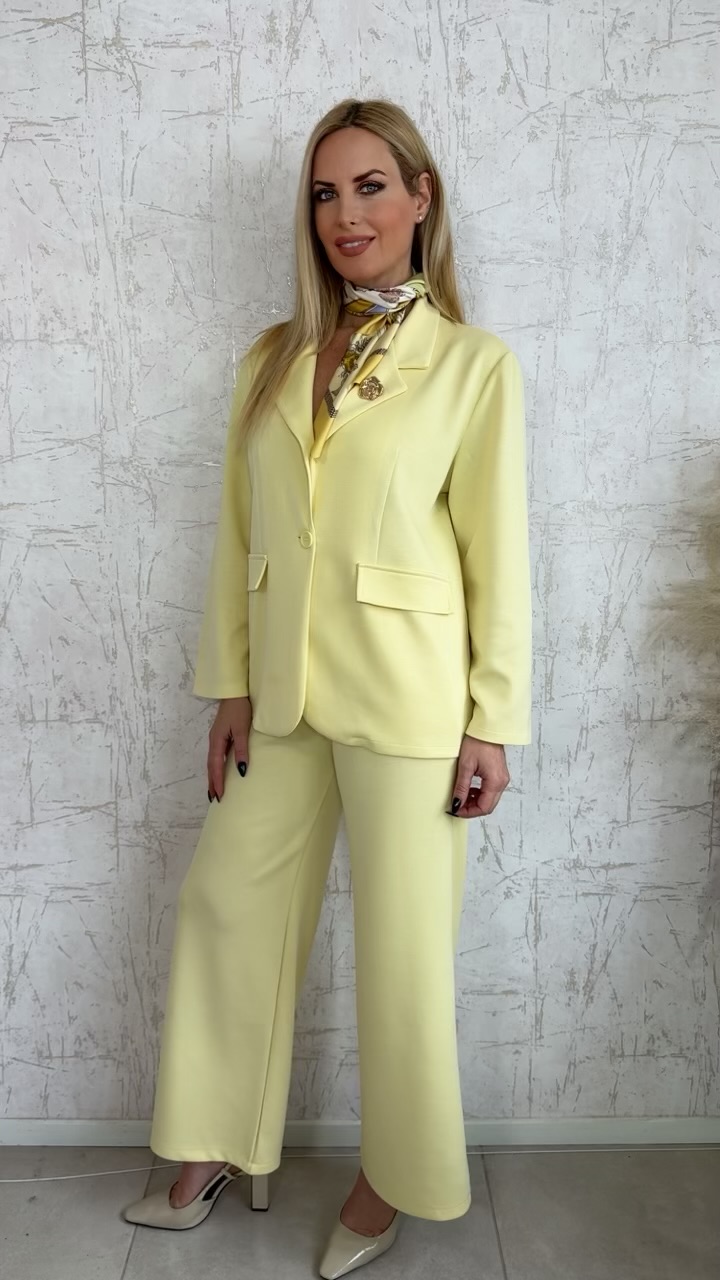 Σετ φόρμας με φουλάρι- Κίτρινο