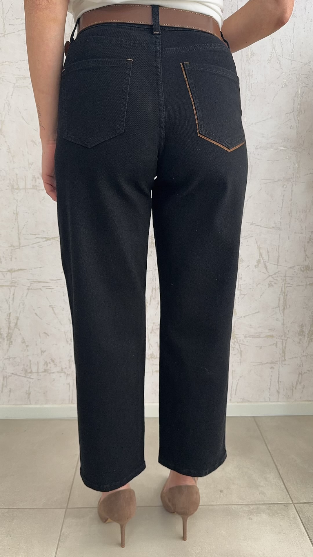 Ελαστικό τζιν mom fit-Μαυρο