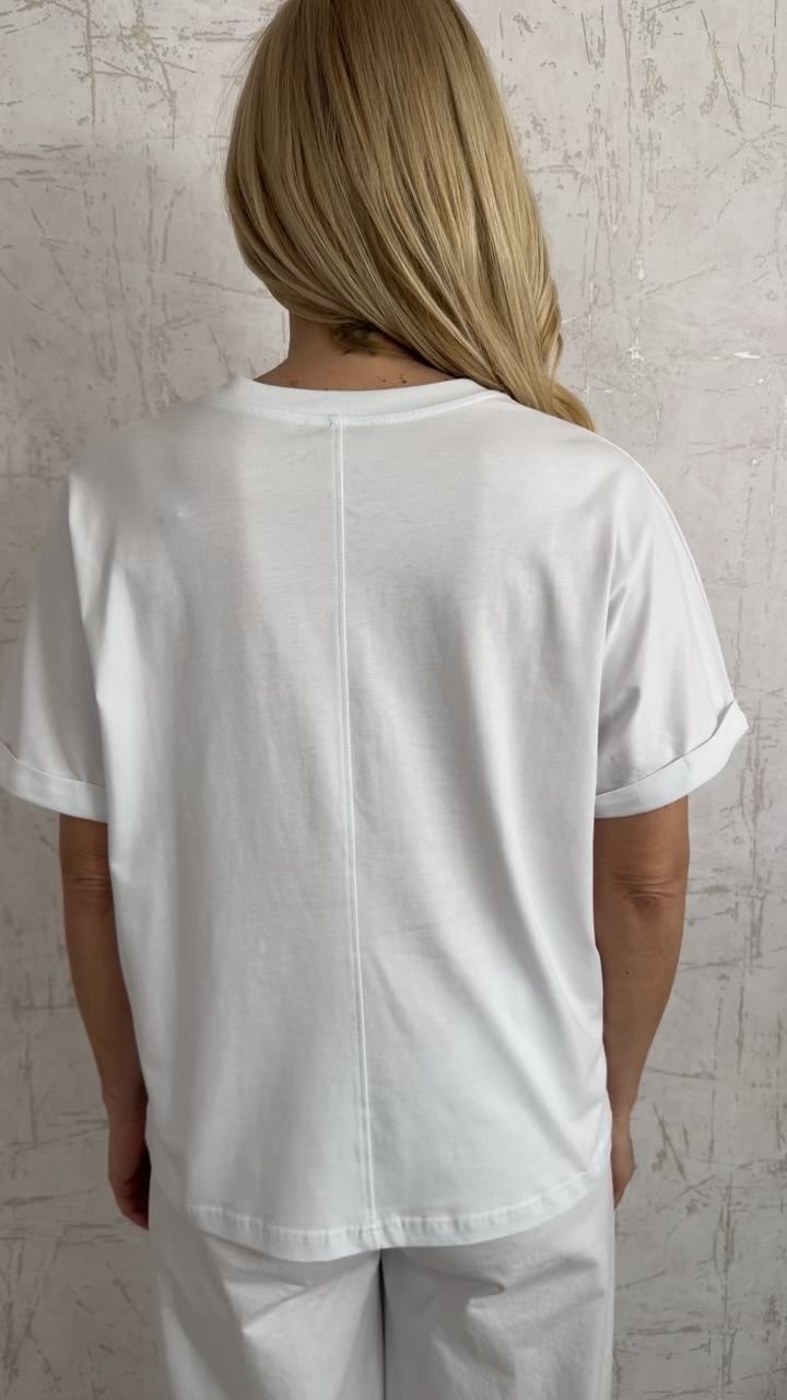 T-shirt με πεταλούδες