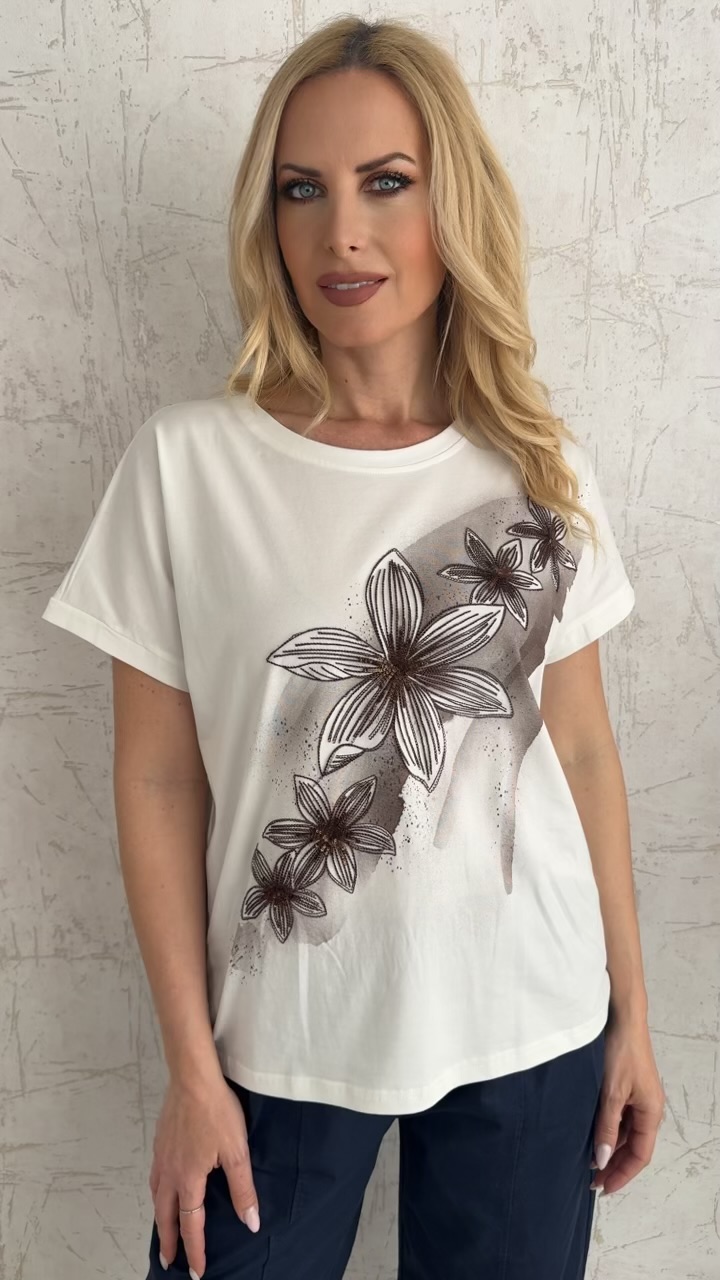 T-shirt με λουλούδι- Καφε