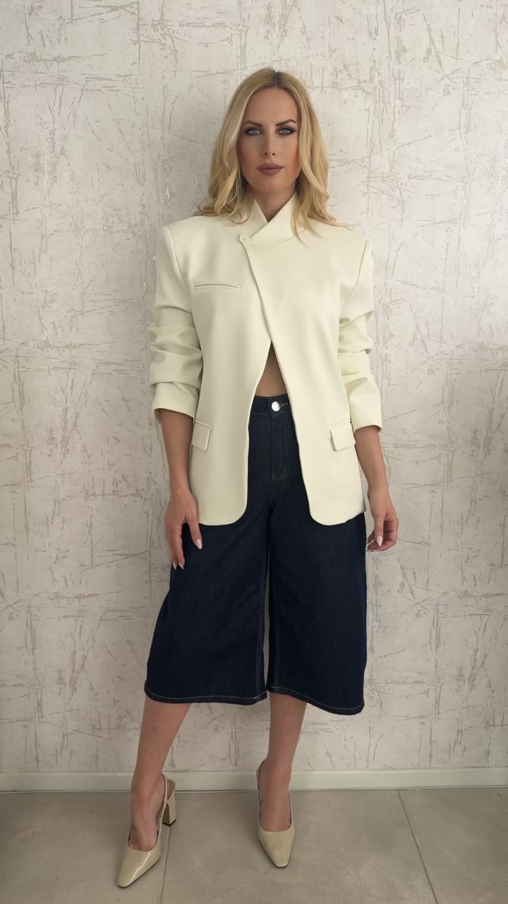 Σακάκι με v άνοιγμα στην πλάτη- Εκρου