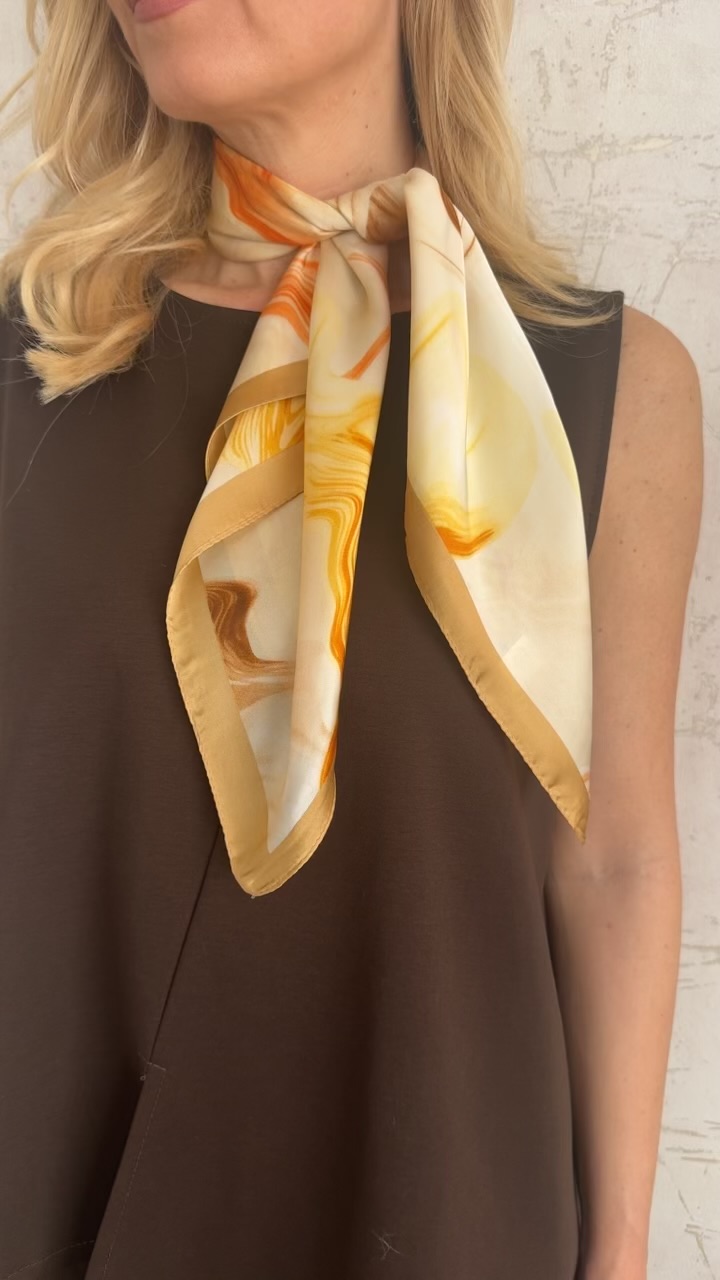 Μαντήλι μπεζ εμπριμέ