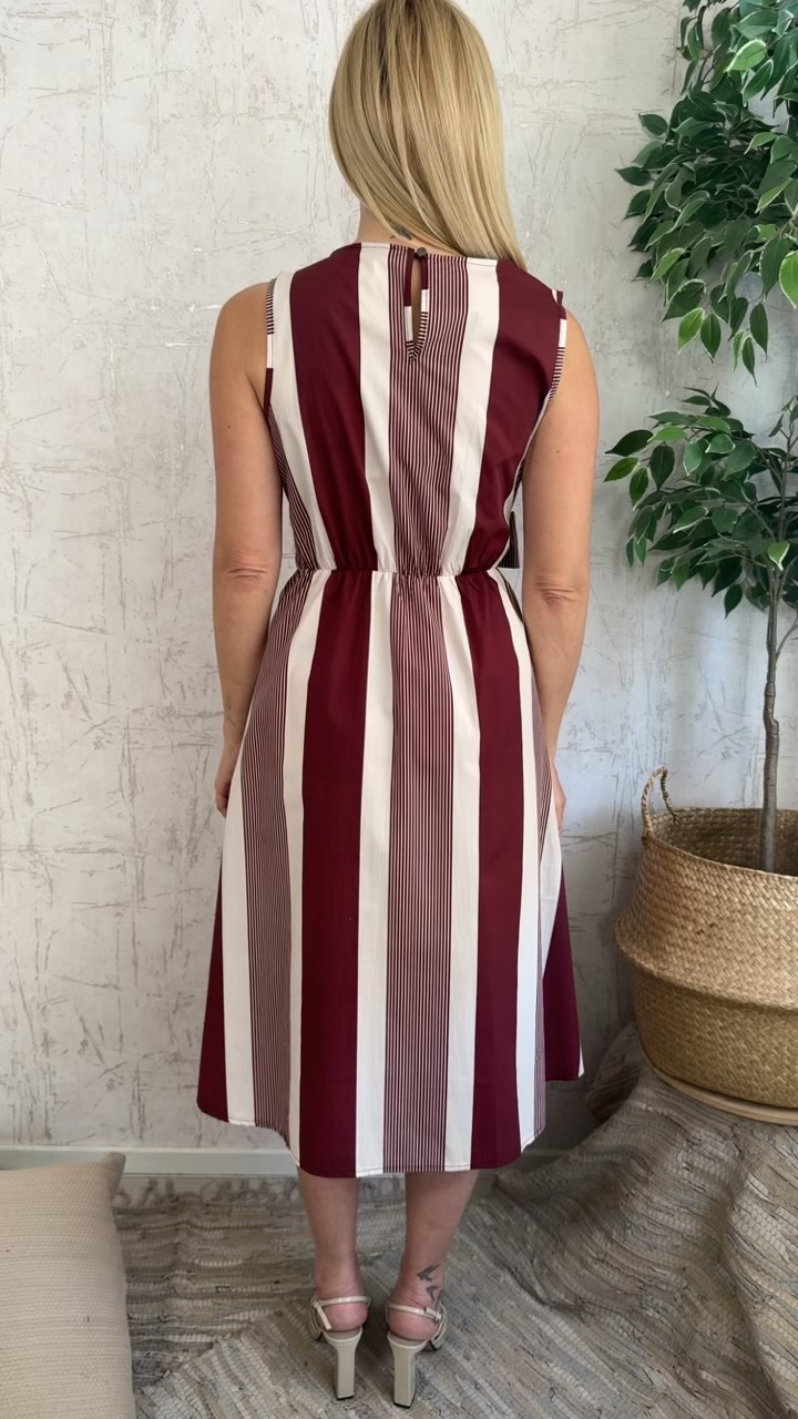 Exclusive Dress- Μπορντω