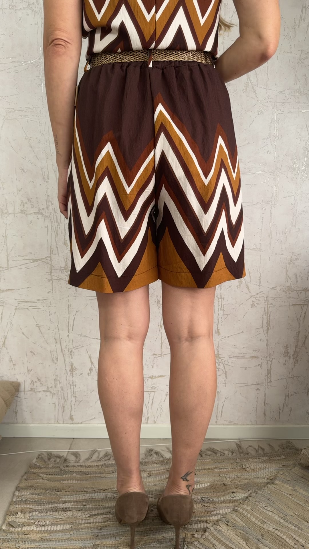 Theros Shorts- Καφε