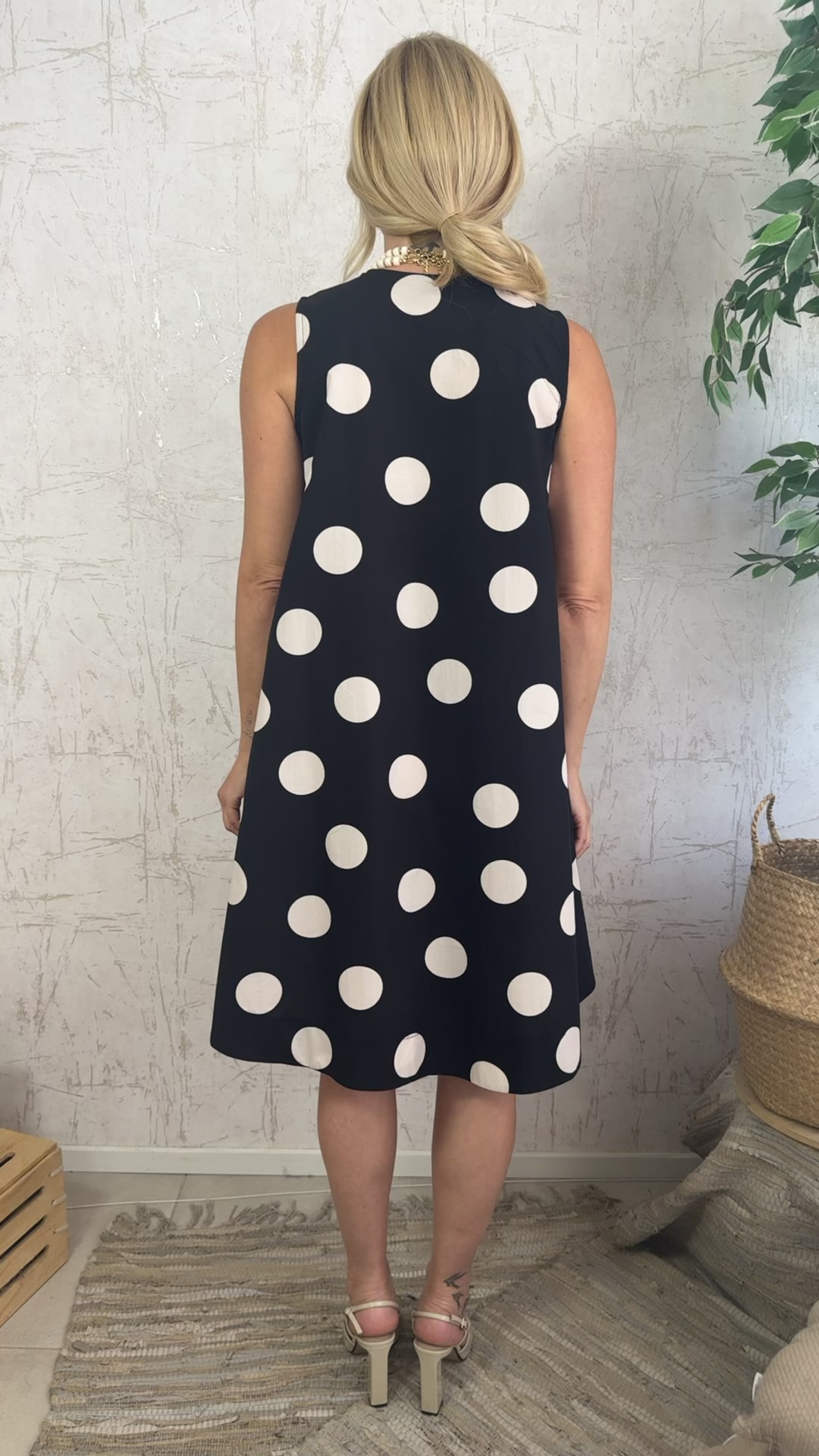 Merlin dress- Μαυρο