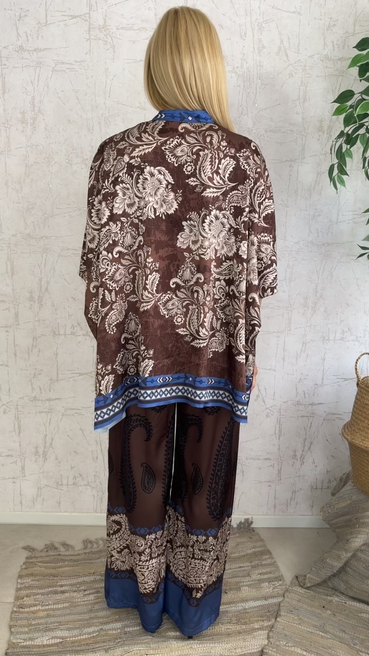 Εμπριμέ oversized twin set