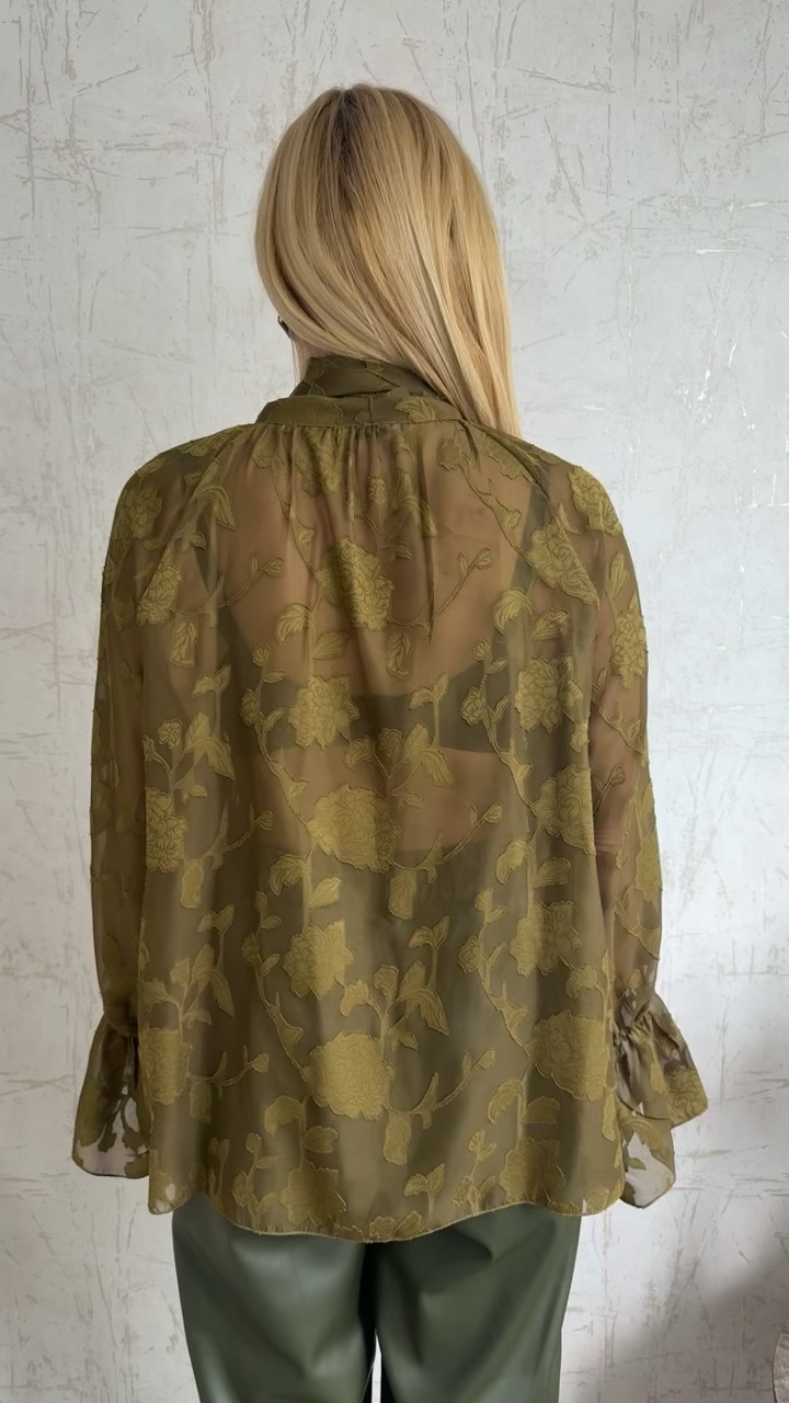 Nebbia Blouse-Lime